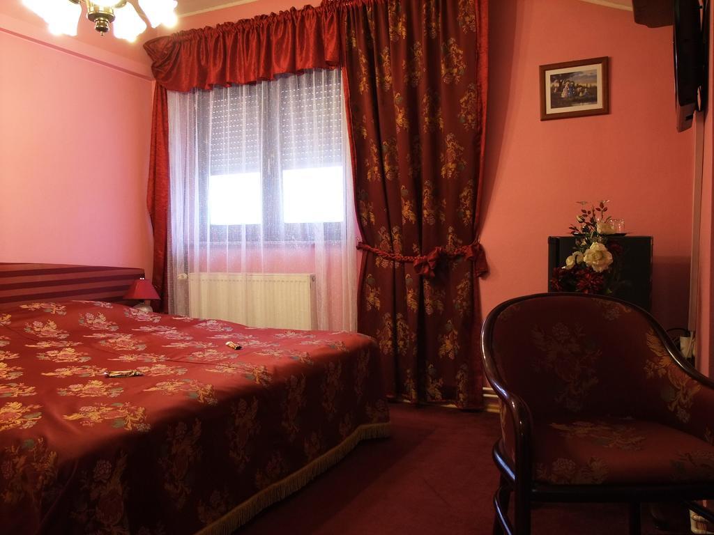 Bed & Breakfast Vila Stanisic Pozega Chambre photo